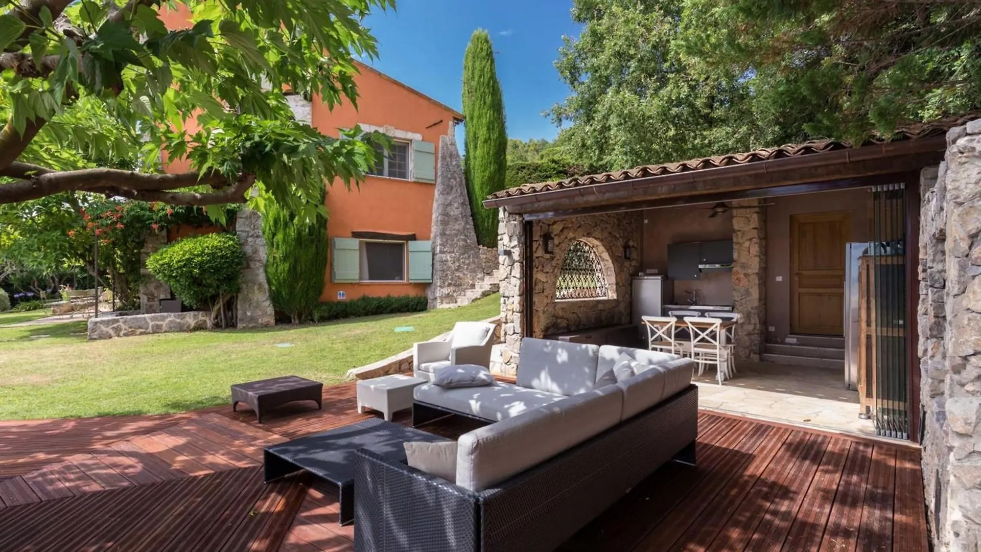 Charming Villa 18 Guest With Pool At Near Cannes Mouans-Sartoux
